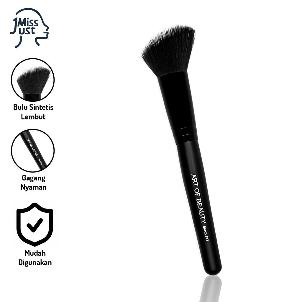 Just Miss Art Of Beauty Angled Blush Brush 872